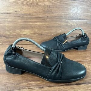 Dansko Karen Black Leather Slip-On Flats Women’s Size 10.5 (41) Shoes